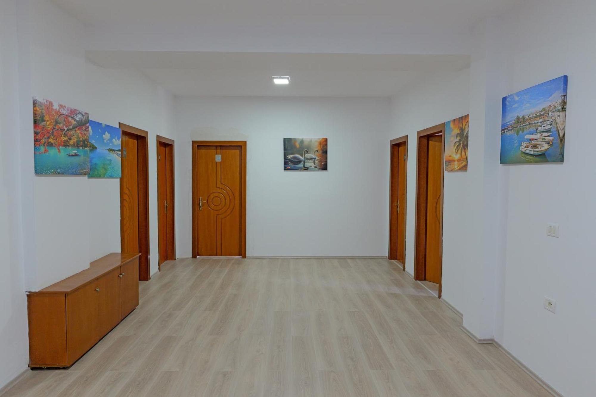 Hotel Holiday Саранде Екстериор снимка