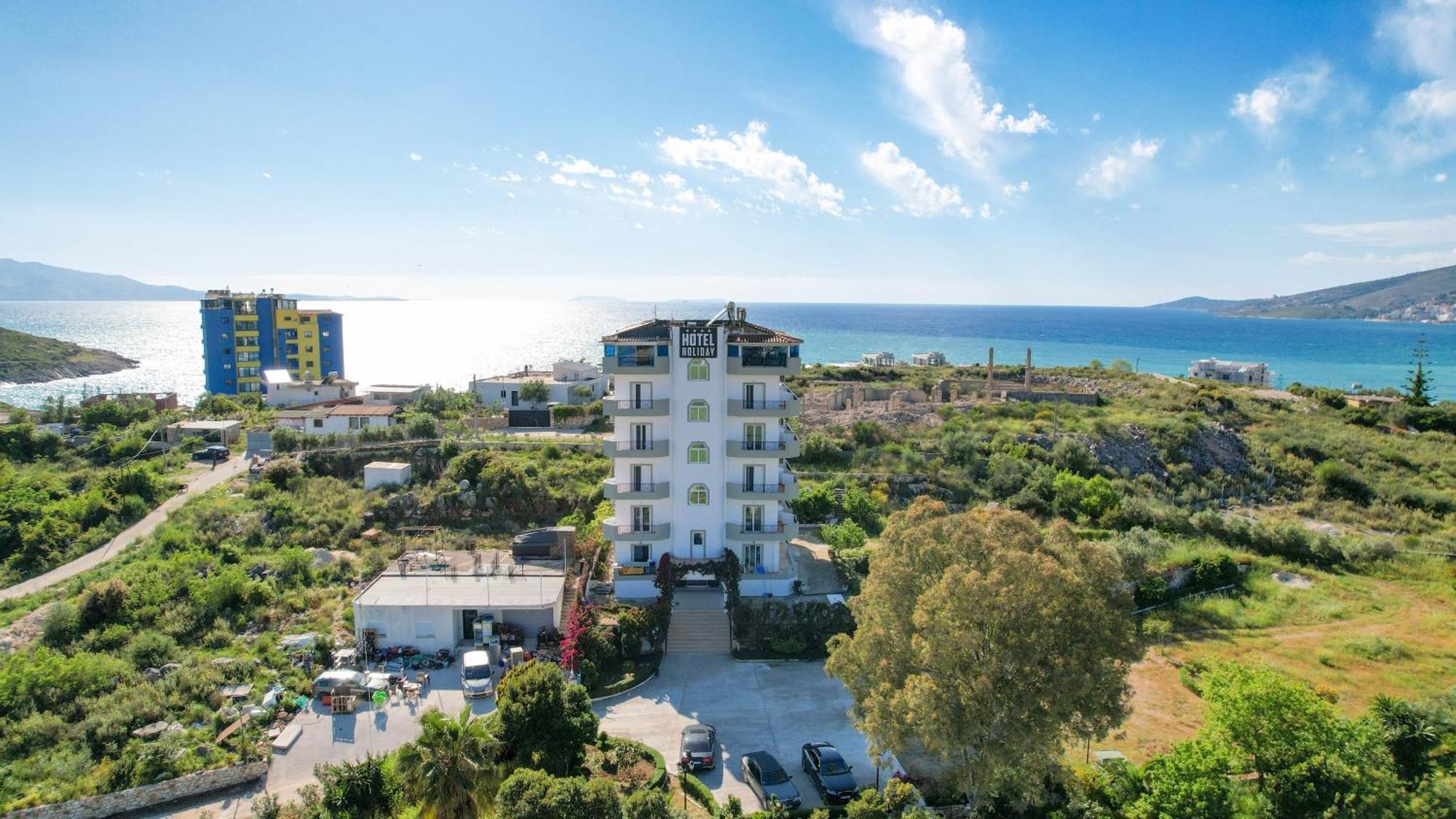 Hotel Holiday Саранде Екстериор снимка