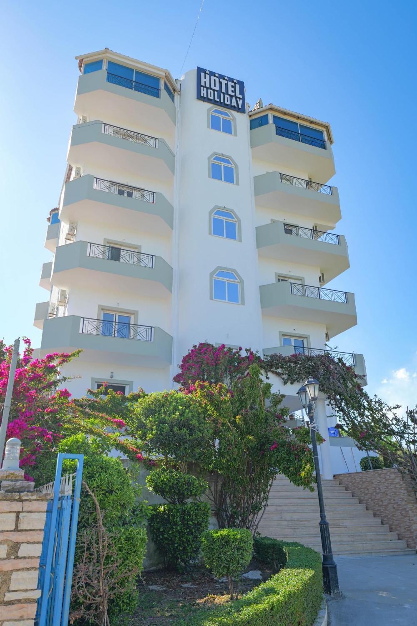 Hotel Holiday Саранде Екстериор снимка